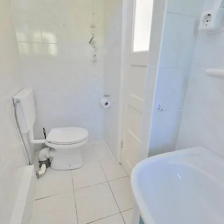Op T Land 13a Holiday home